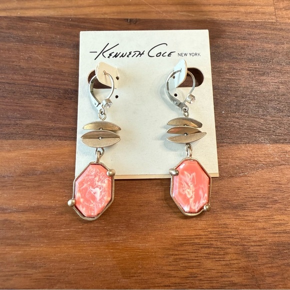 Kenneth Cole Art Deco Elegant Brushed Gold Tone Marbled Coral Dangle Earrings - Picture 1 of 6